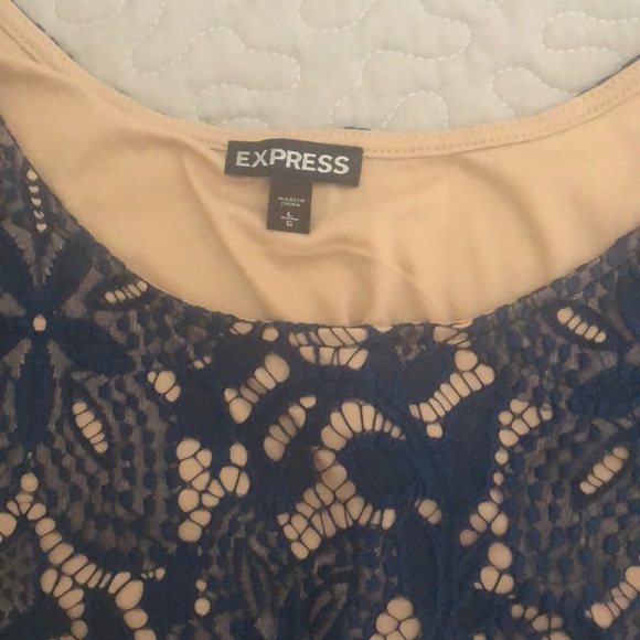 Express Top - Picture 2 of 3